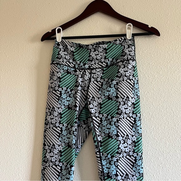 Free People Movement Your Corner Lose Control Printed Bra and Leggings Set Small - Picture 7 of 14